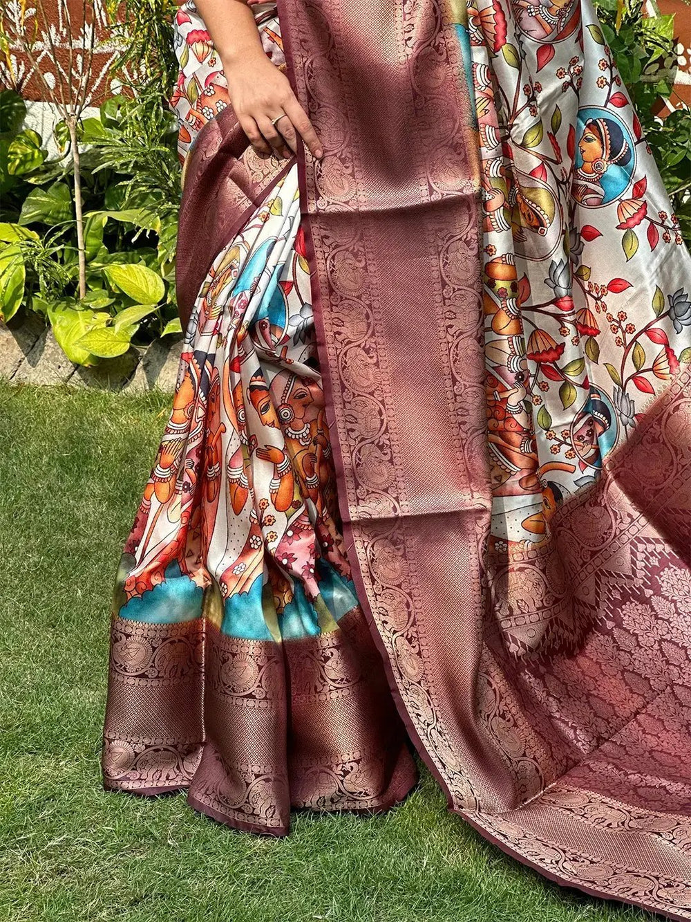 Close-up of Kalamkari Saree with exquisite digital print