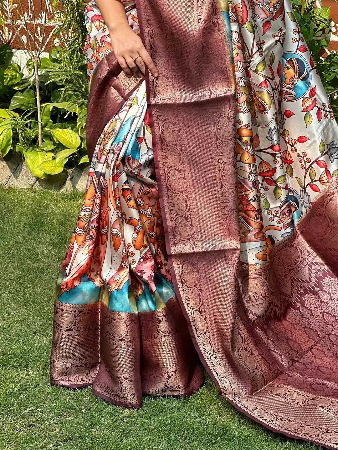 Close-up of Kalamkari Saree with exquisite digital print
