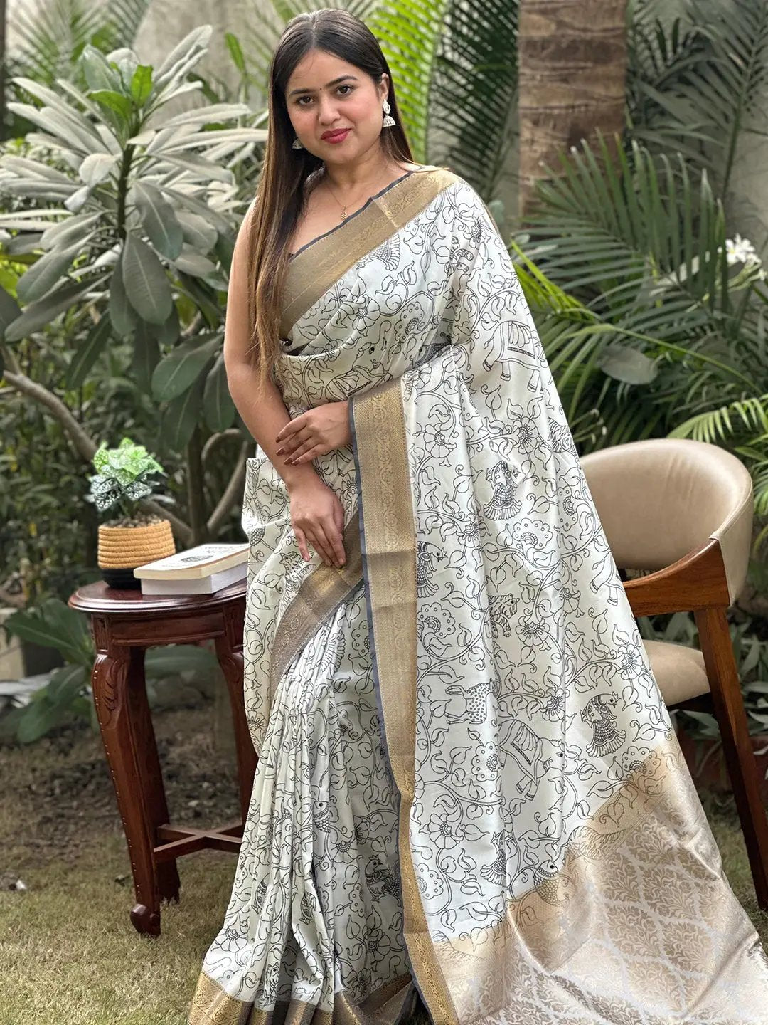 Grey Colour Stunning Kalamkari & Block Print Saree