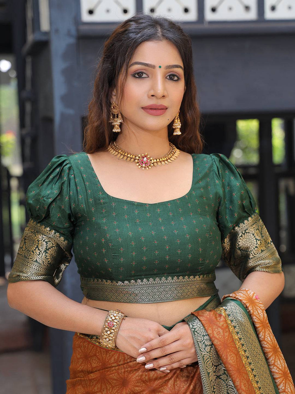 Brown Viscose Dola Silk Saree With Kalamkari & Mughal Print