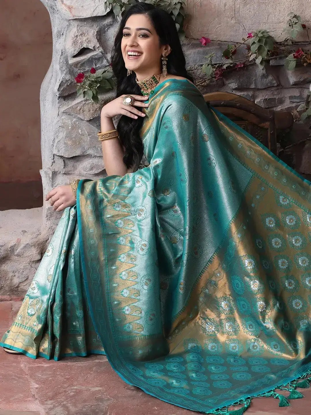 Kanjivaram Silk Saree With Zari Work 