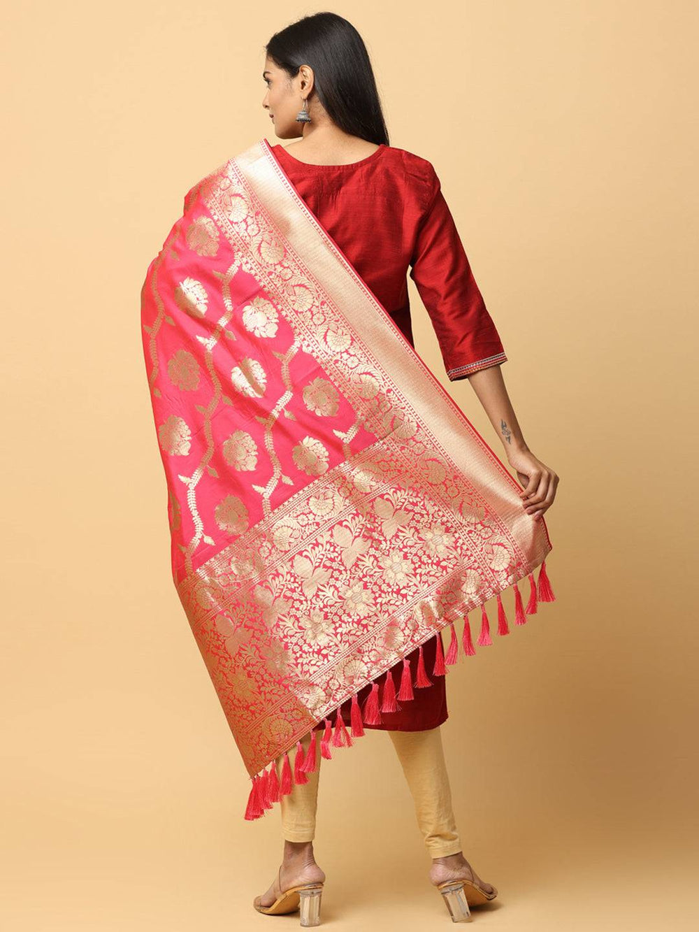 Elegant Gajari silk blend dupatta showcasing intricate patterns