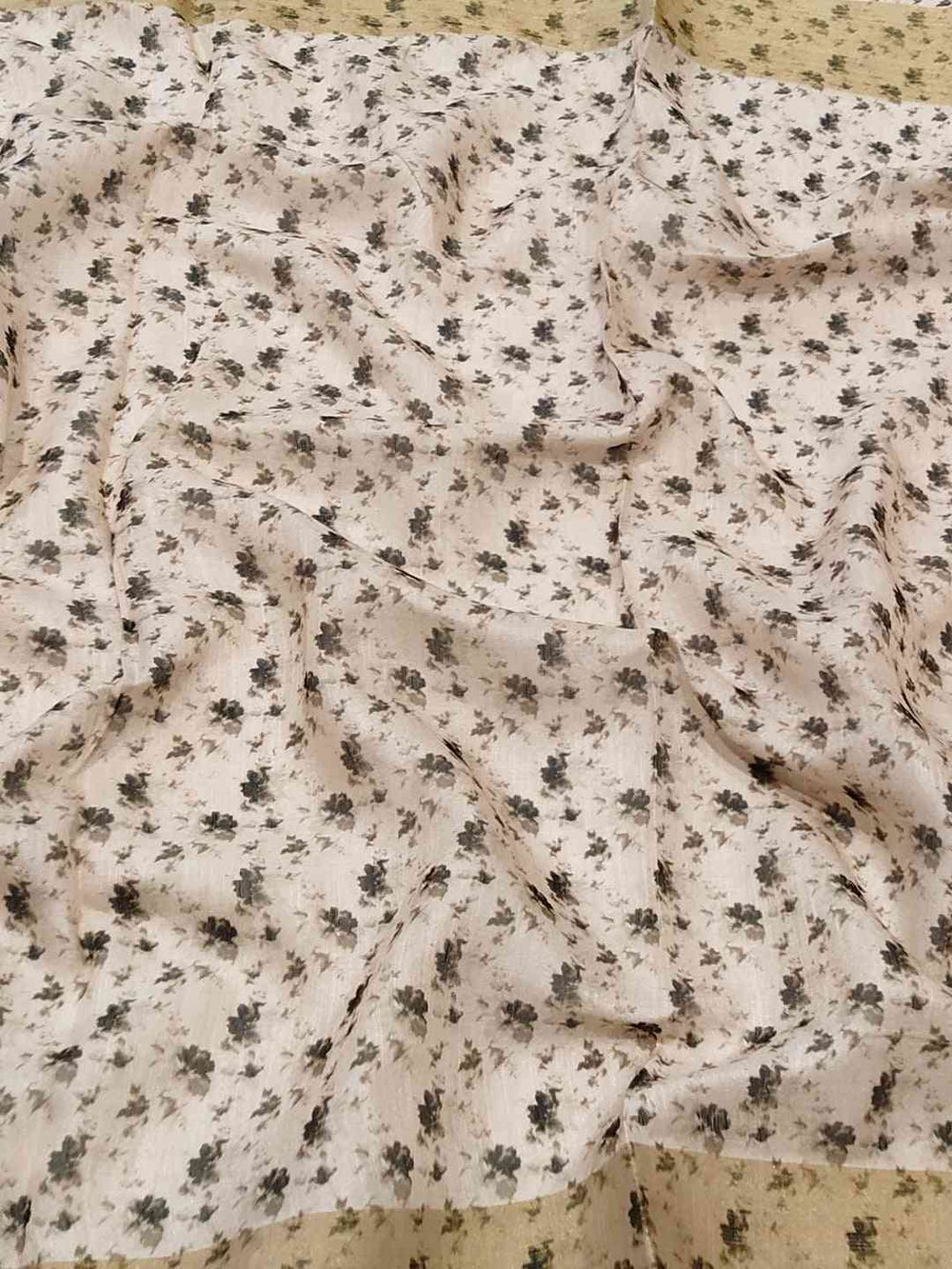 Close-up of floral print on Pure Linen Saree