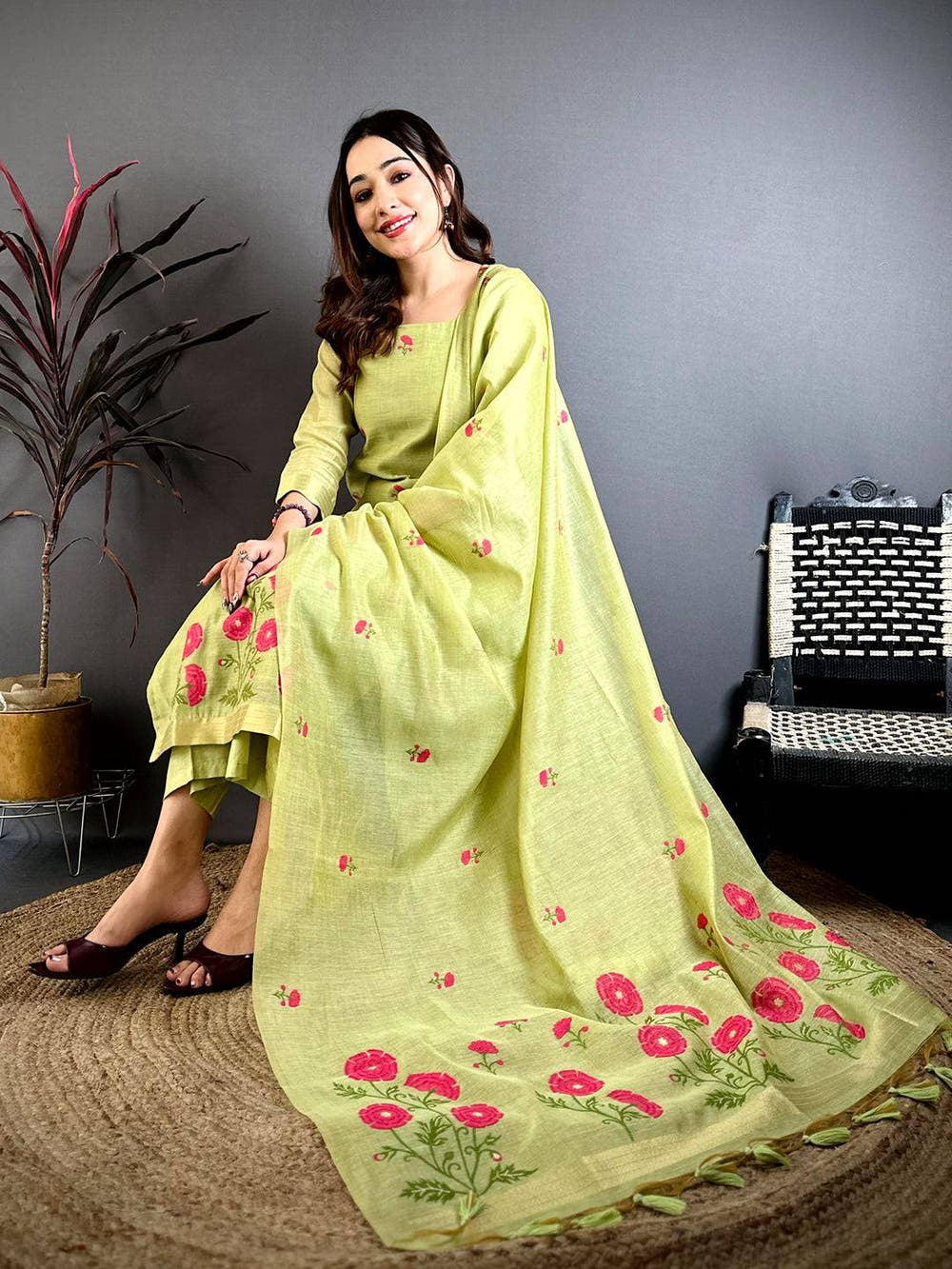 Radiant Pista Floral Cotton Dress