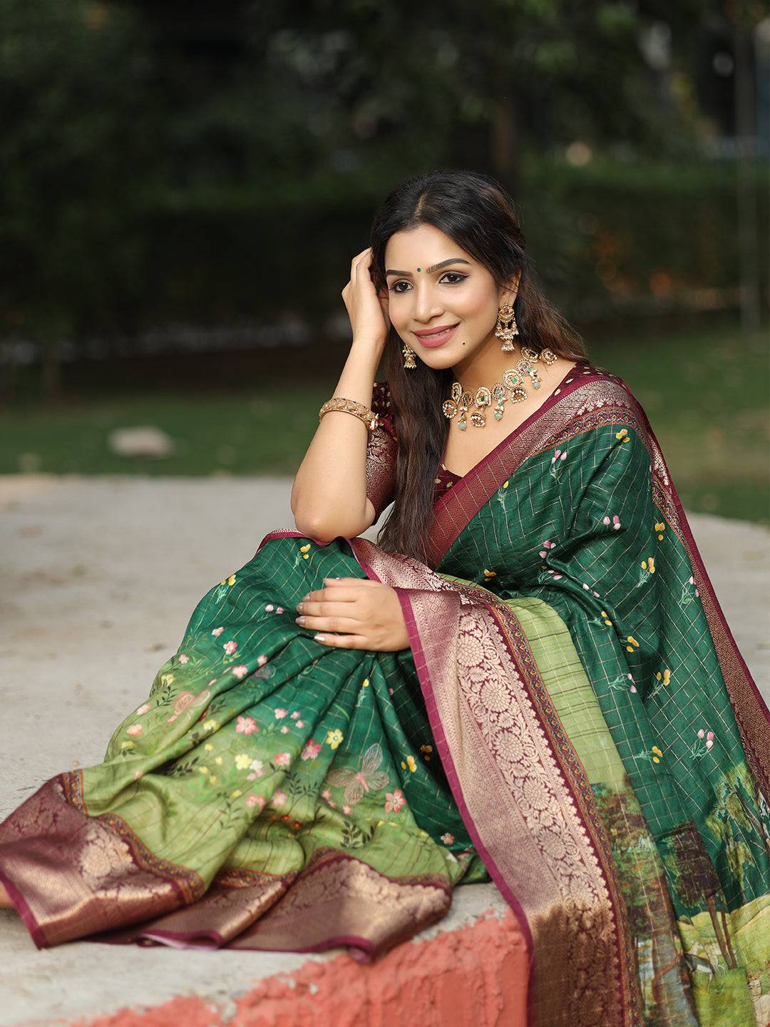 Bottle Green Pure Viscose Dola Silk Saree With Mughal Motifs