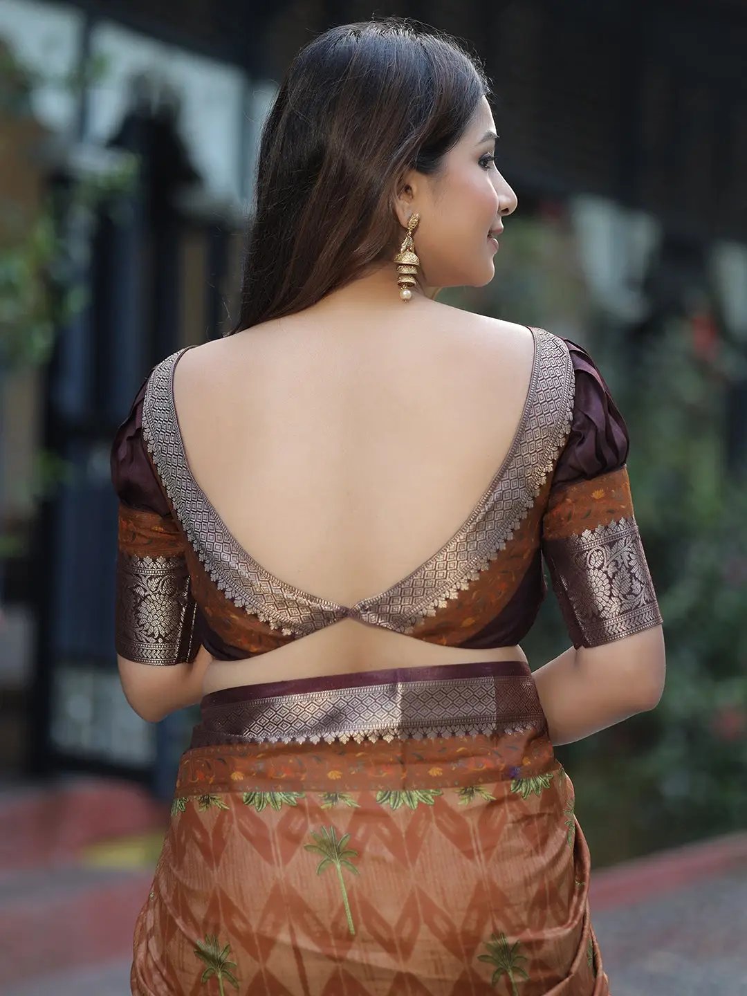  Coffee Brown Viscose Dola Silk Saree With Pichwai Print