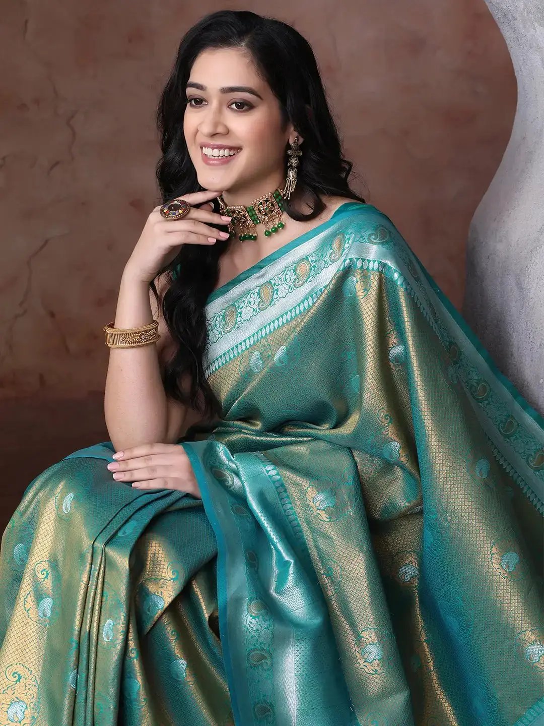 Exclusive Kanjivaram Silk Saree With Zari Work