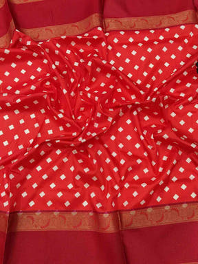 Detailed View of Soft Silk Saree with Gadwal Border