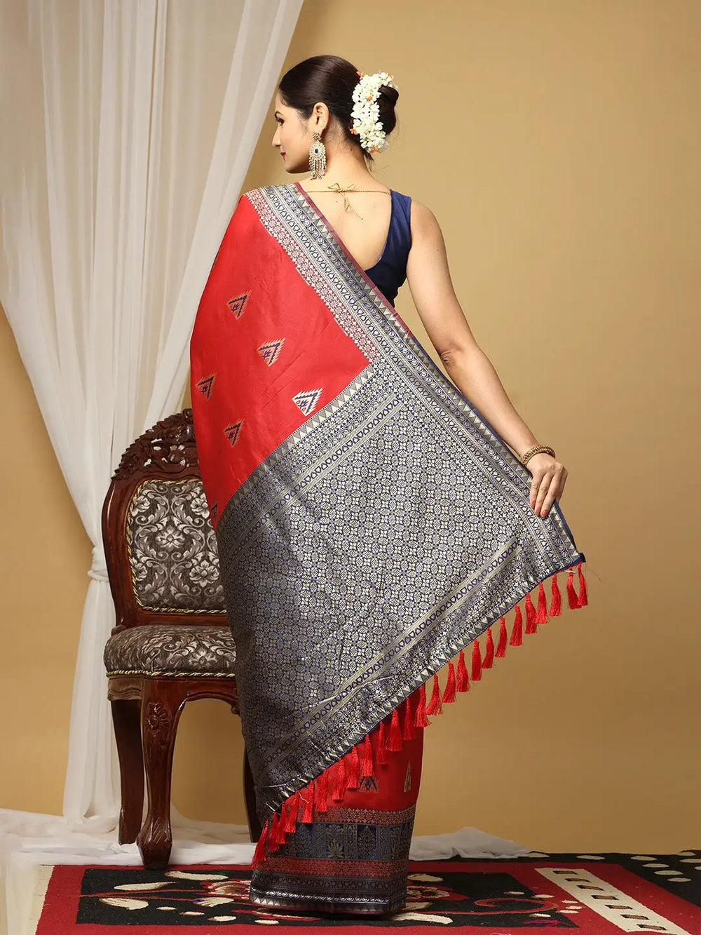 Banarasi Katan Silk Saree With Zari Butti