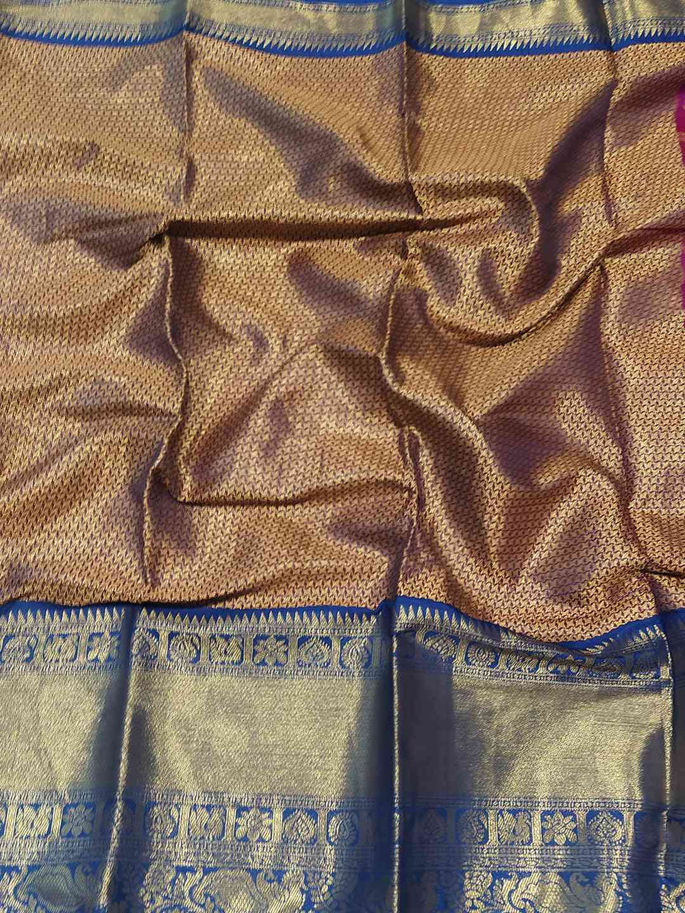 Zari motif detail on Banarasi Kanchi Pattu Saree