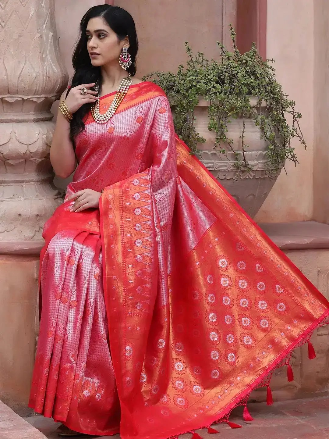 Stylish Kanjivaram Silk Saree With Zari Work