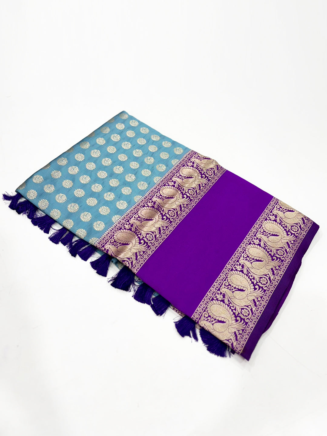 Radiant Rama Banarasi Silver Buttas Zari Weaving Saree