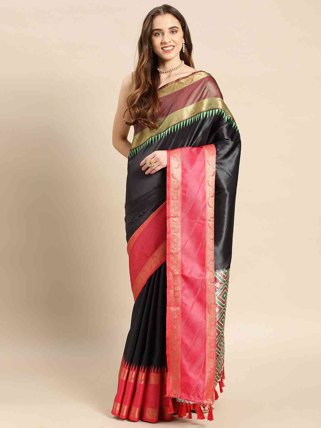 Ganga Jamuna Pattu Border Banarasi Soft Silk Saree