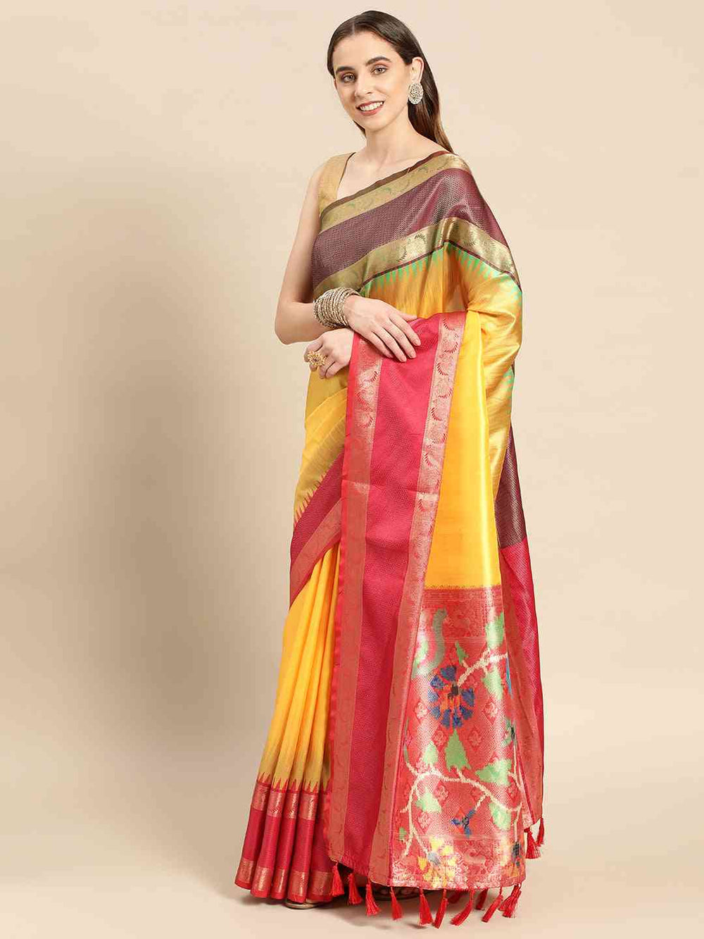 Ganga Jamuna Pattu Border Banarasi Soft Silk Saree