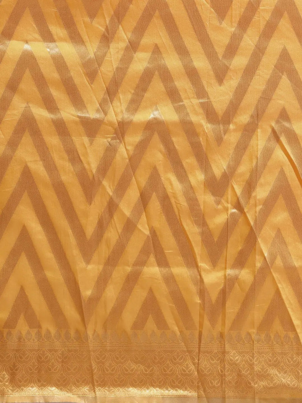 Shop Banarasi Geometric Design Katan Silk Saree | Vastranand