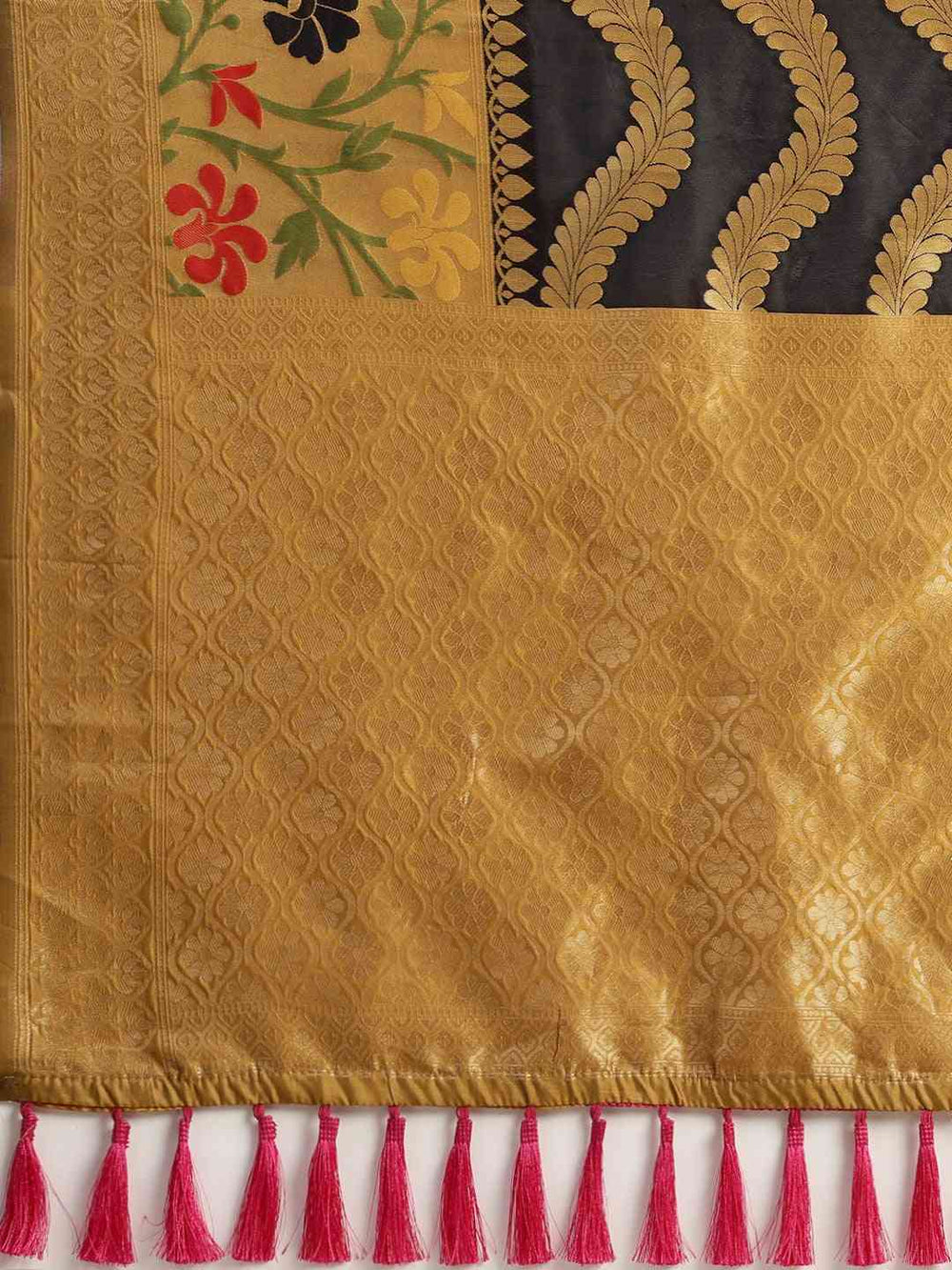  Banarasi Honey Yellow Colour Geometric Silk Saree