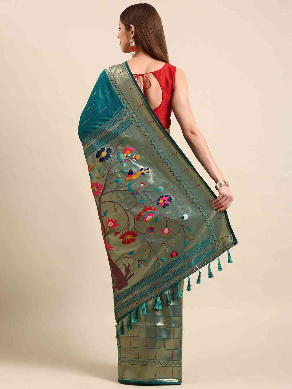Exquisite Yevla Paithani Minakari Work Silk Saree