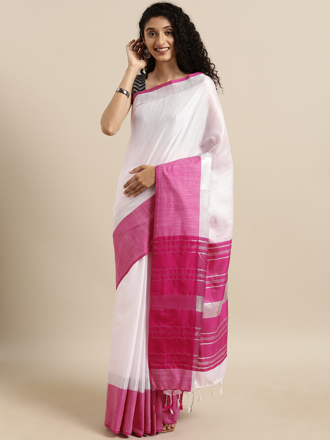 Stylish Rani Colour Solid Linen Blend Saree With Zari Border