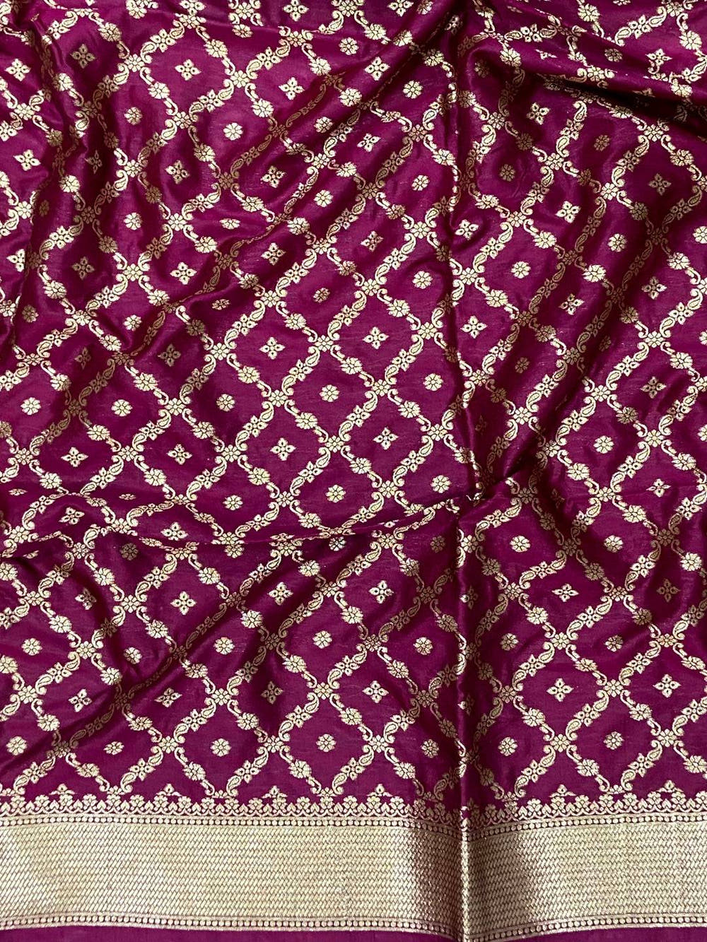 Green Soft Silk Ikkat Zari Weaving Saree