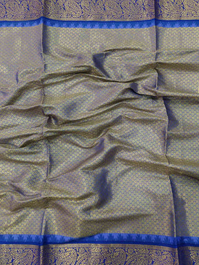 Detailed view of Gadwal saree's temple border design
