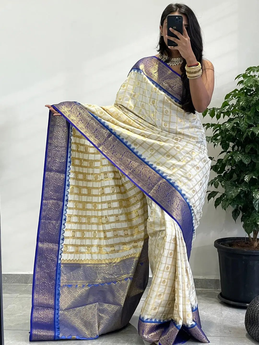 Gadwal saree in soft silk with detailed temple border