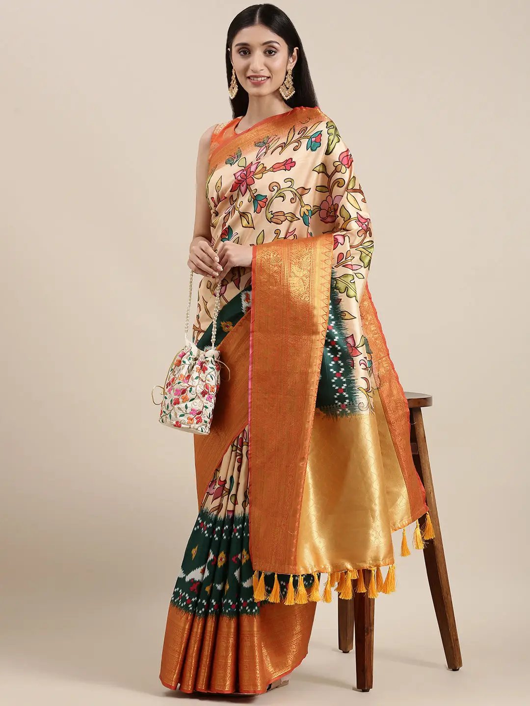 Exclusive Kanjivaram Zari Silk Saree With Ethnic Motifs 