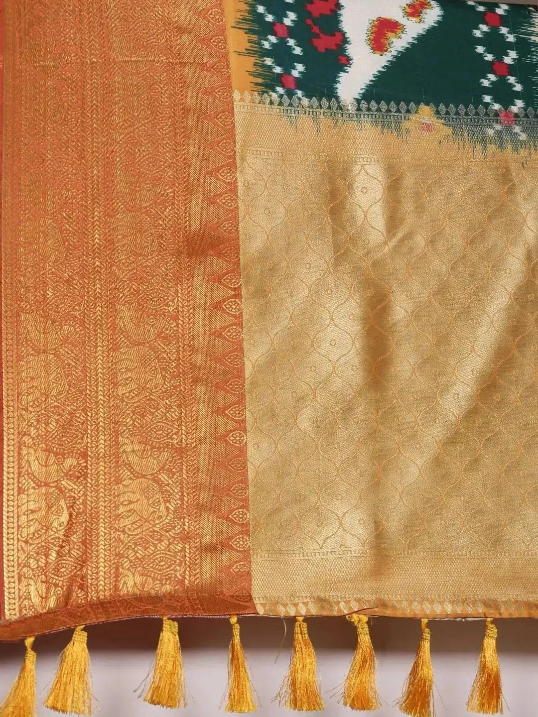 Exclusive Kanjivaram Zari Silk Saree With Ethnic Motifs 