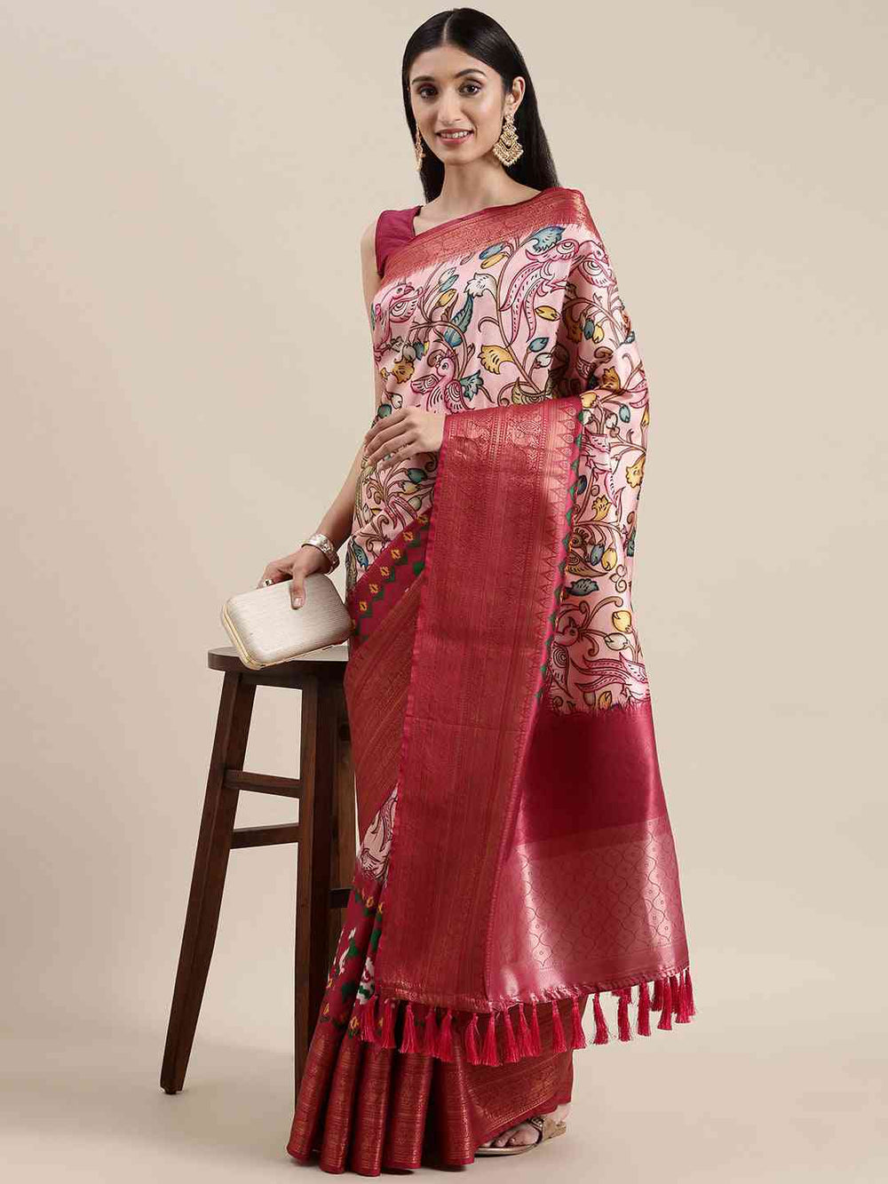 Stylish Kanjivaram Zari Silk Saree With Ethnic Motifs