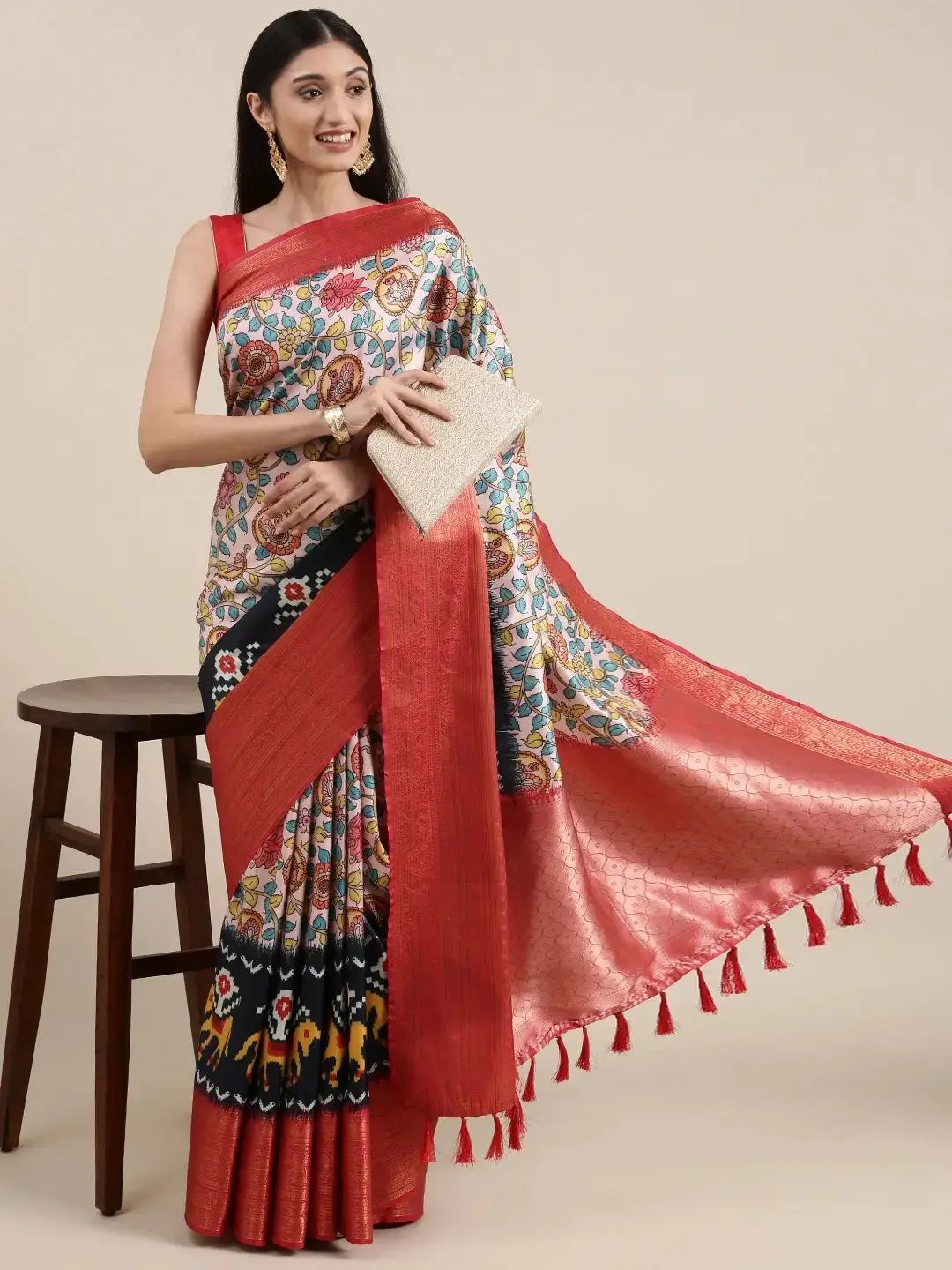  Kanjivaram Zari Silk Saree With Ethnic Motifs