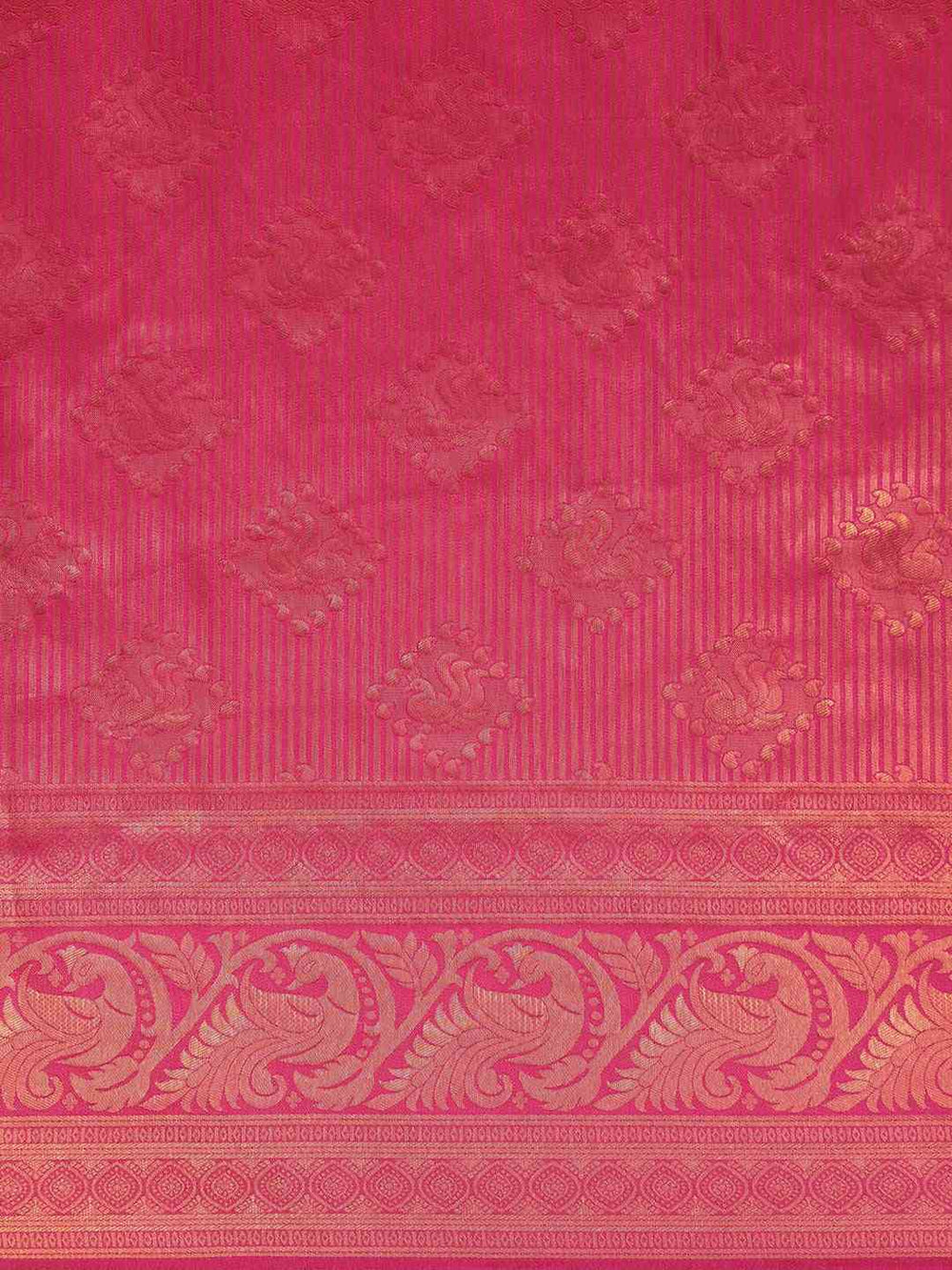 Stylish Pink Silk Blend Banarasi Saree