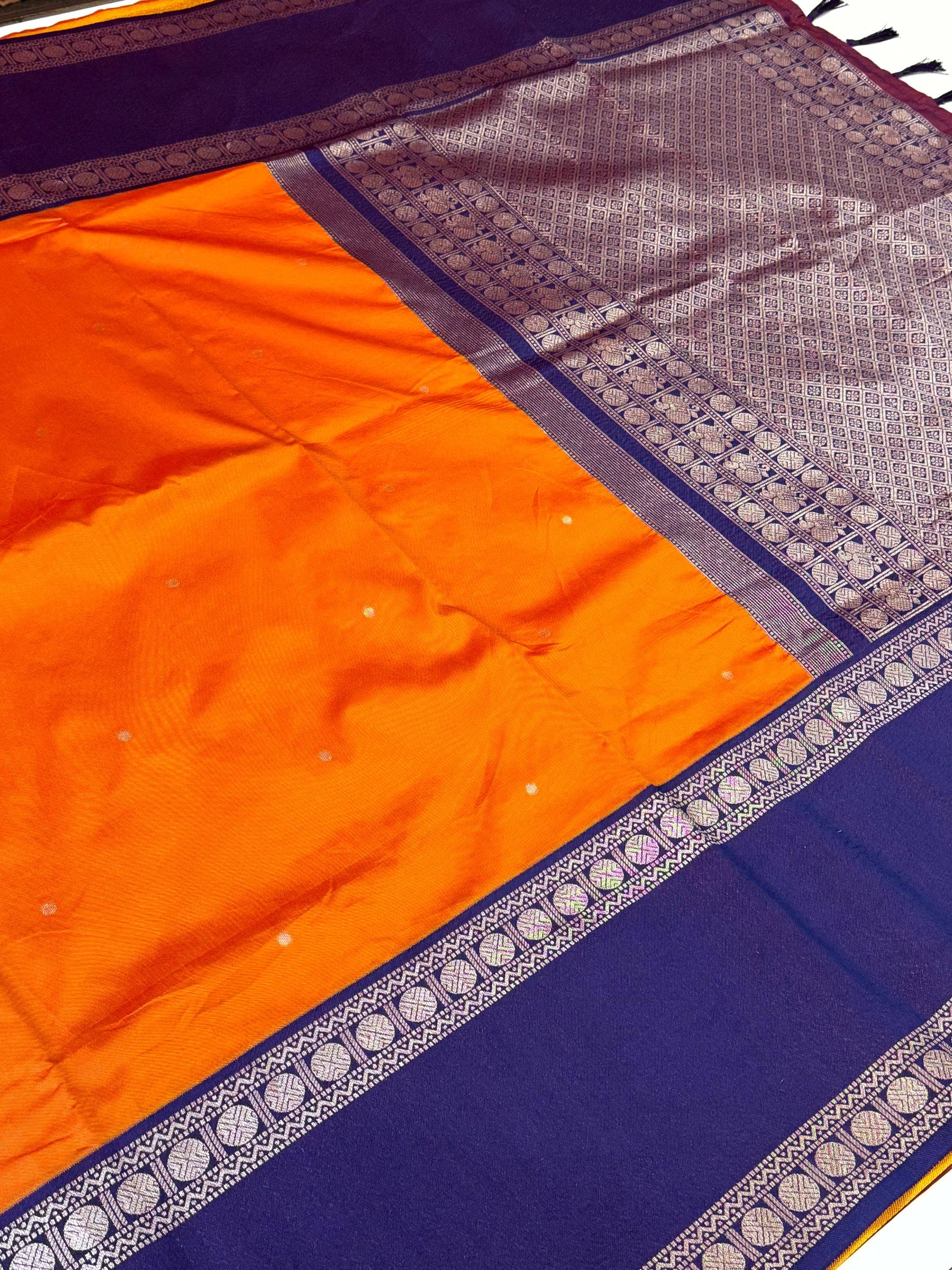 Fenta Orange Gadwal Pattu Saree