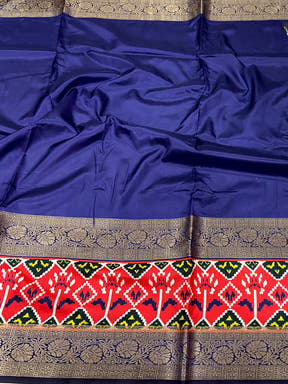 Elegant Double Border Design Saree with Zigzag Print