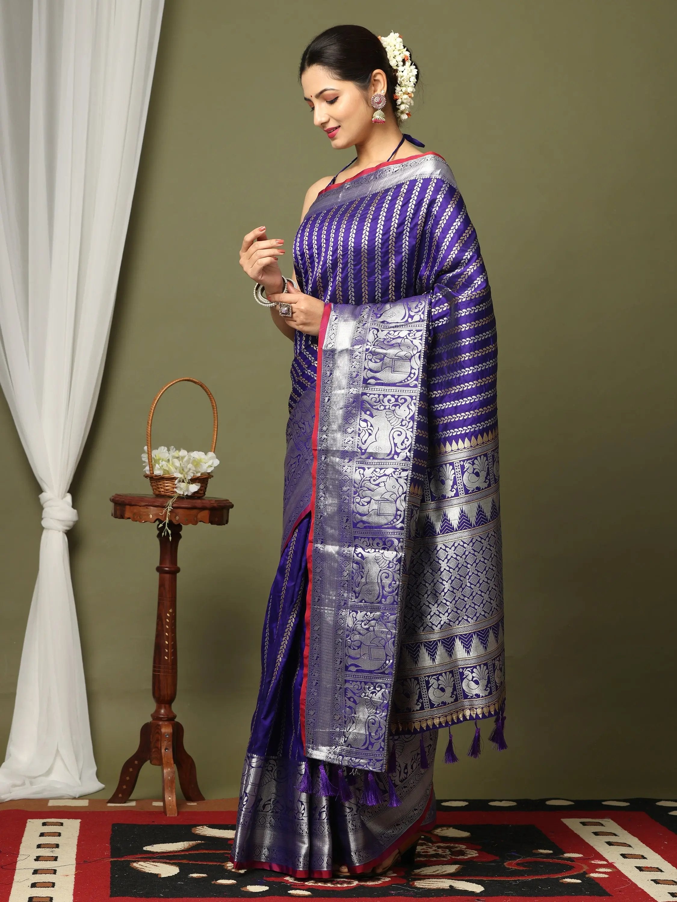 Striped Woven Design Zari Silk Blend Banarasi Saree