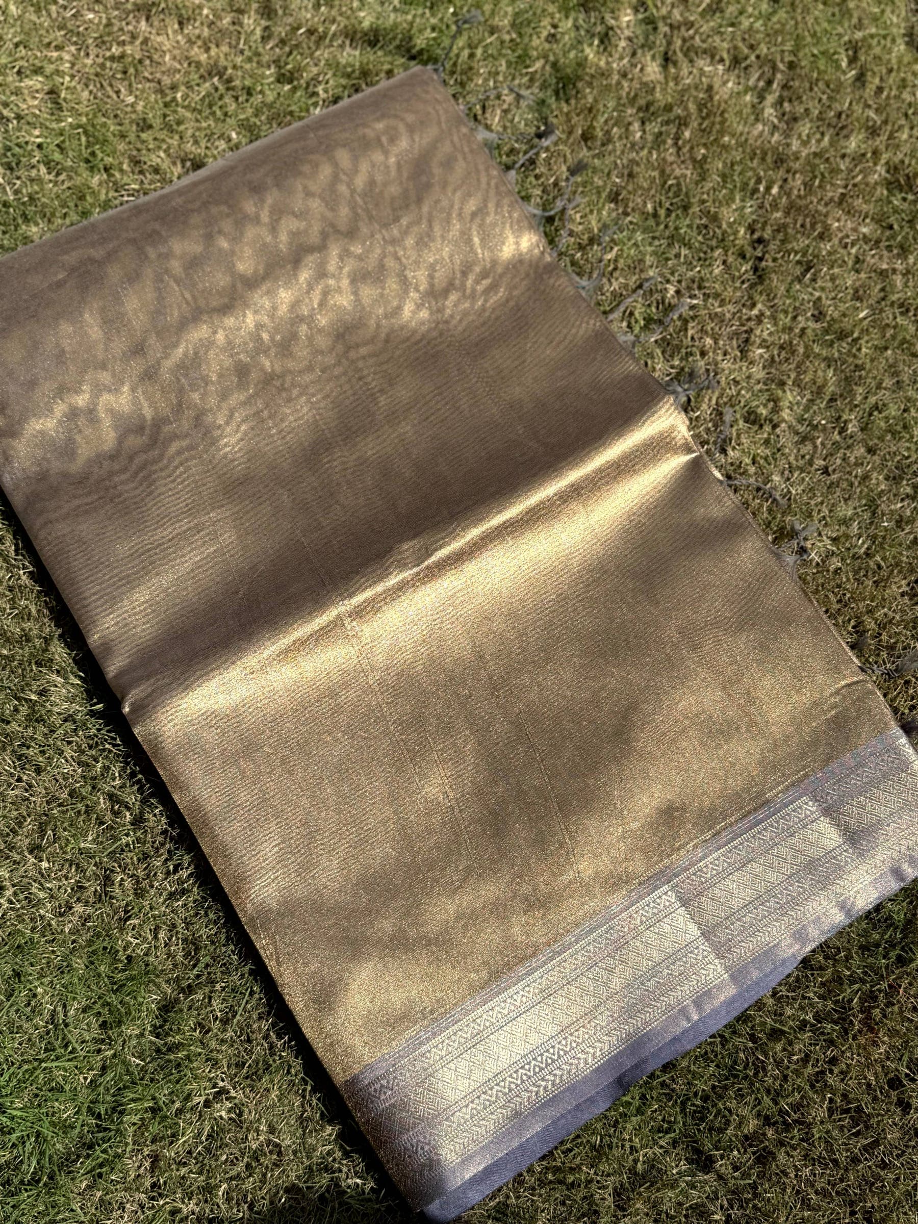 Elegant Lavender Gold Zari Tissue Saree
