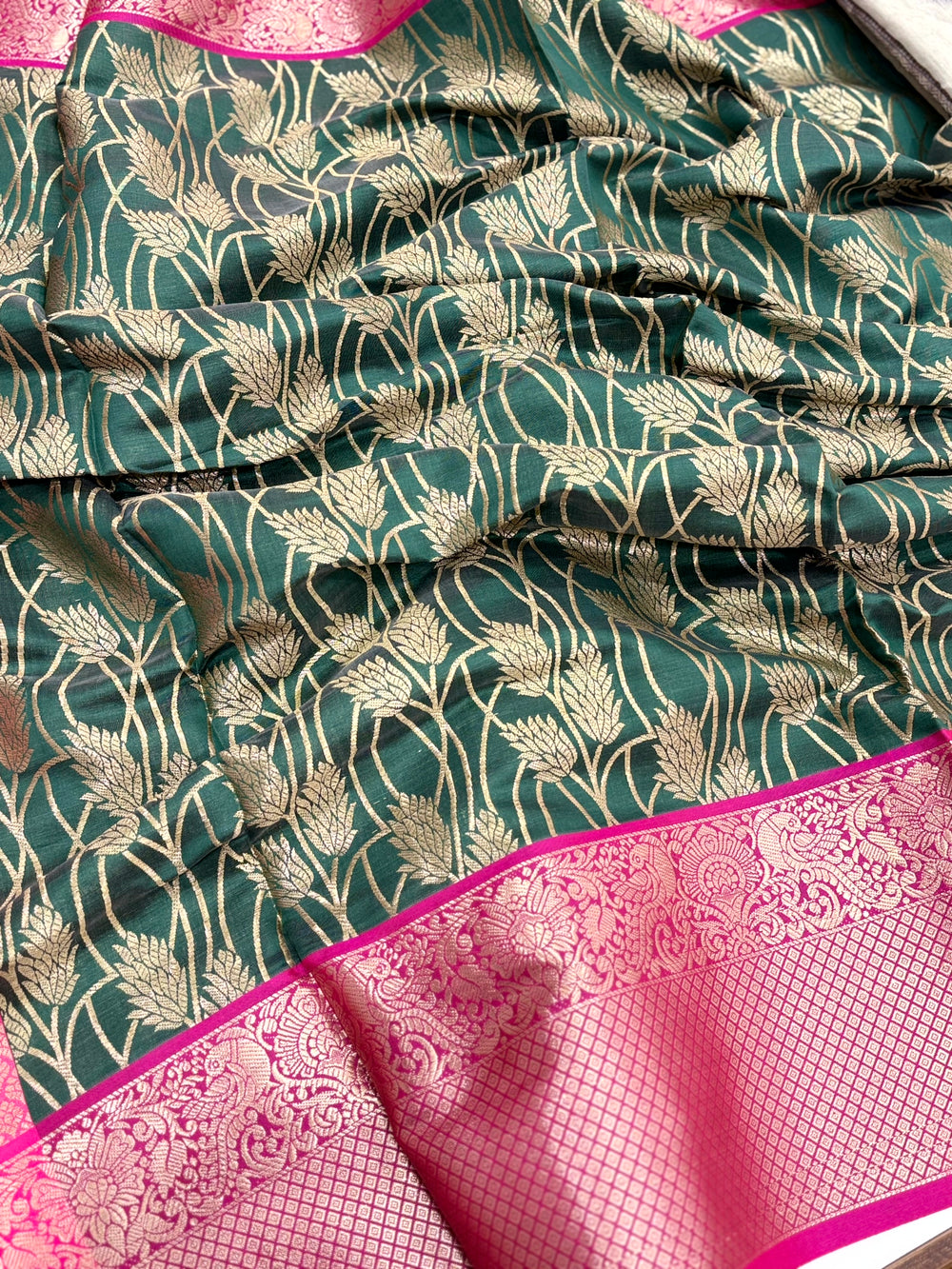 Green Kanjivaram Silk Golden Zari Weaving Saree