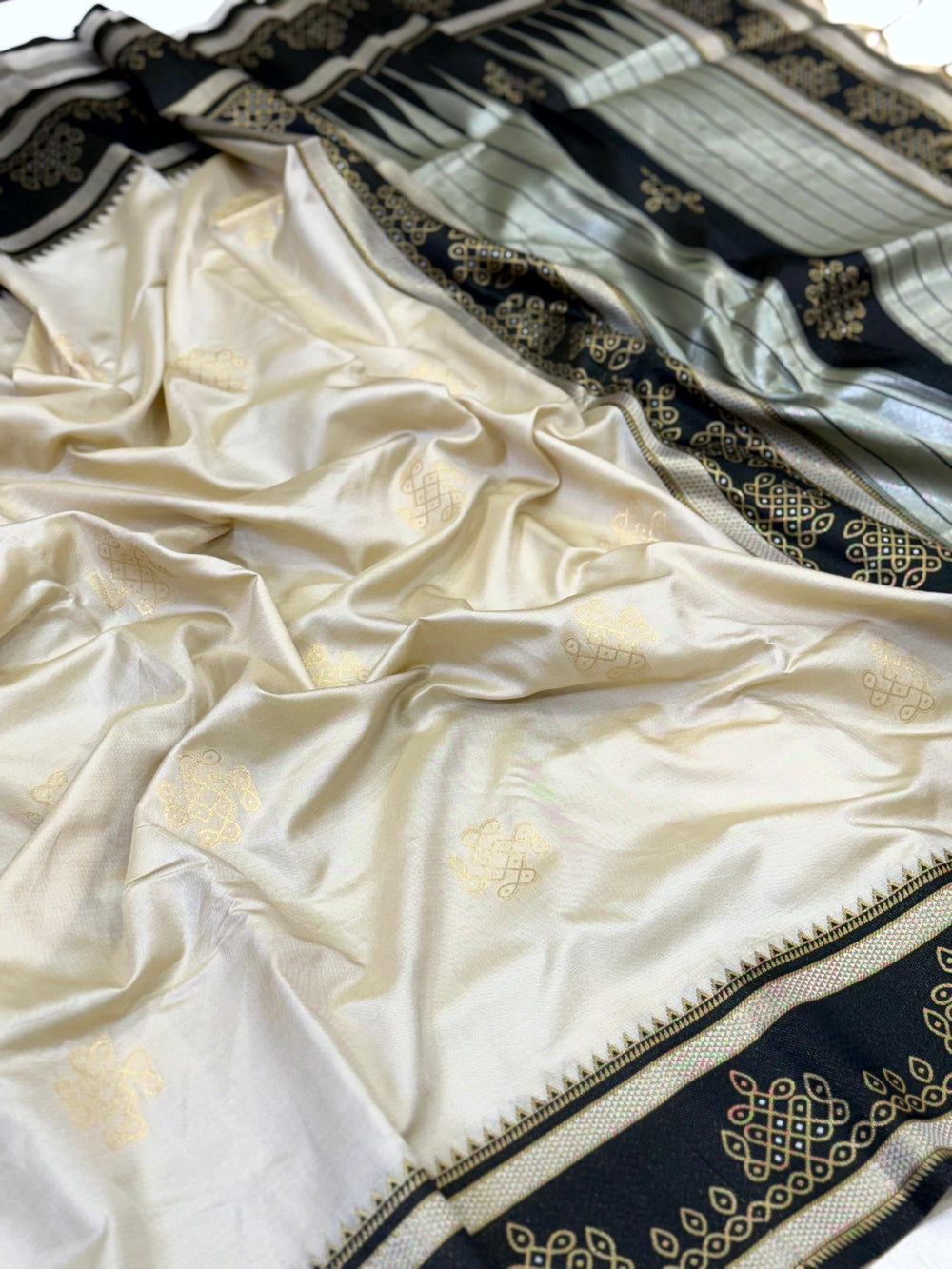 Cream Soft Silk Ikkat Kolam Saree