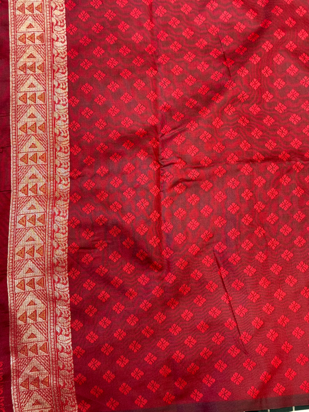 Radiant Green Gadwal Pattu Saree


