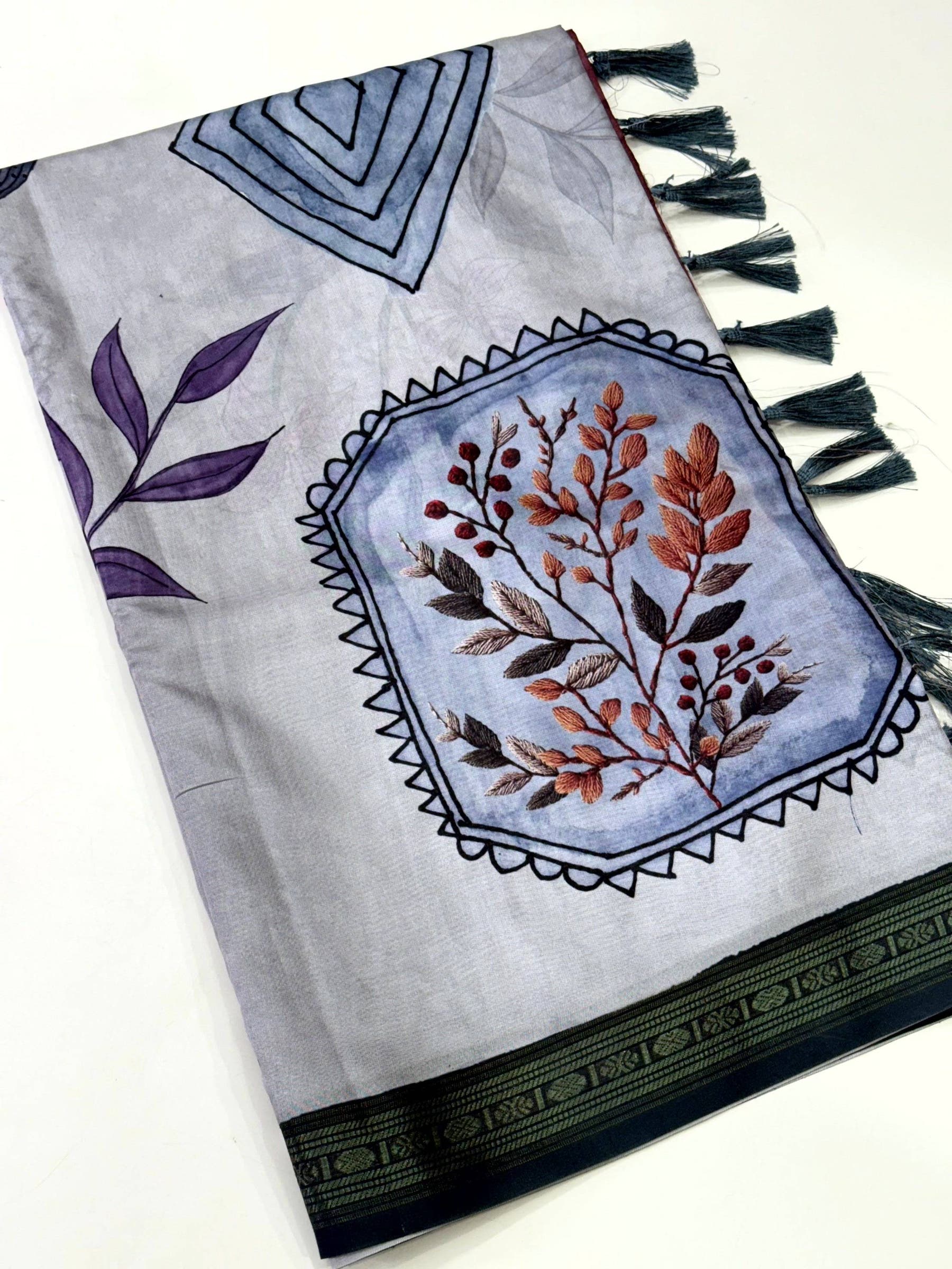 Heritage Rudraksh Border Floral Saree


