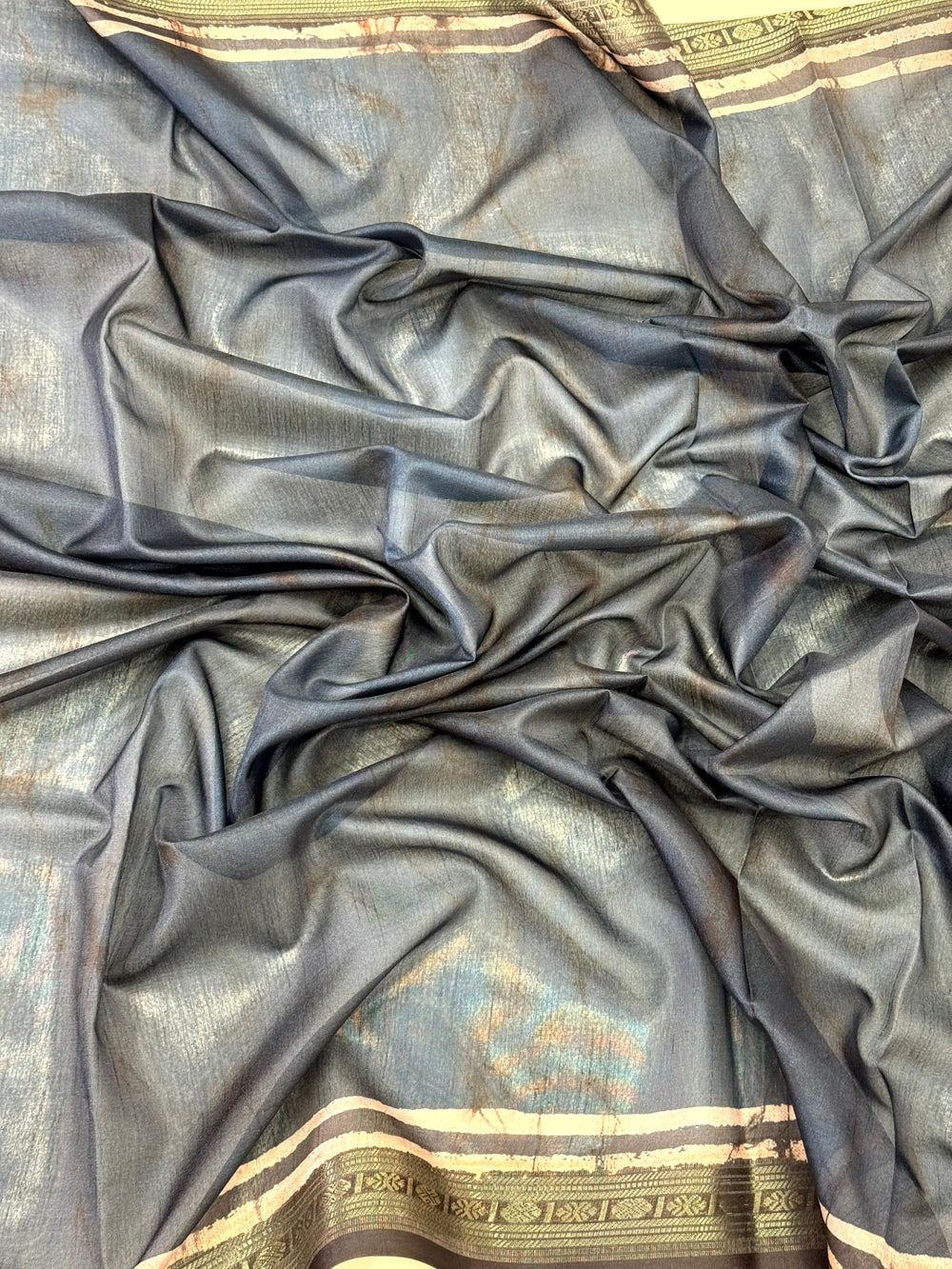 Majestic Gold Zari Digital Silk Saree


