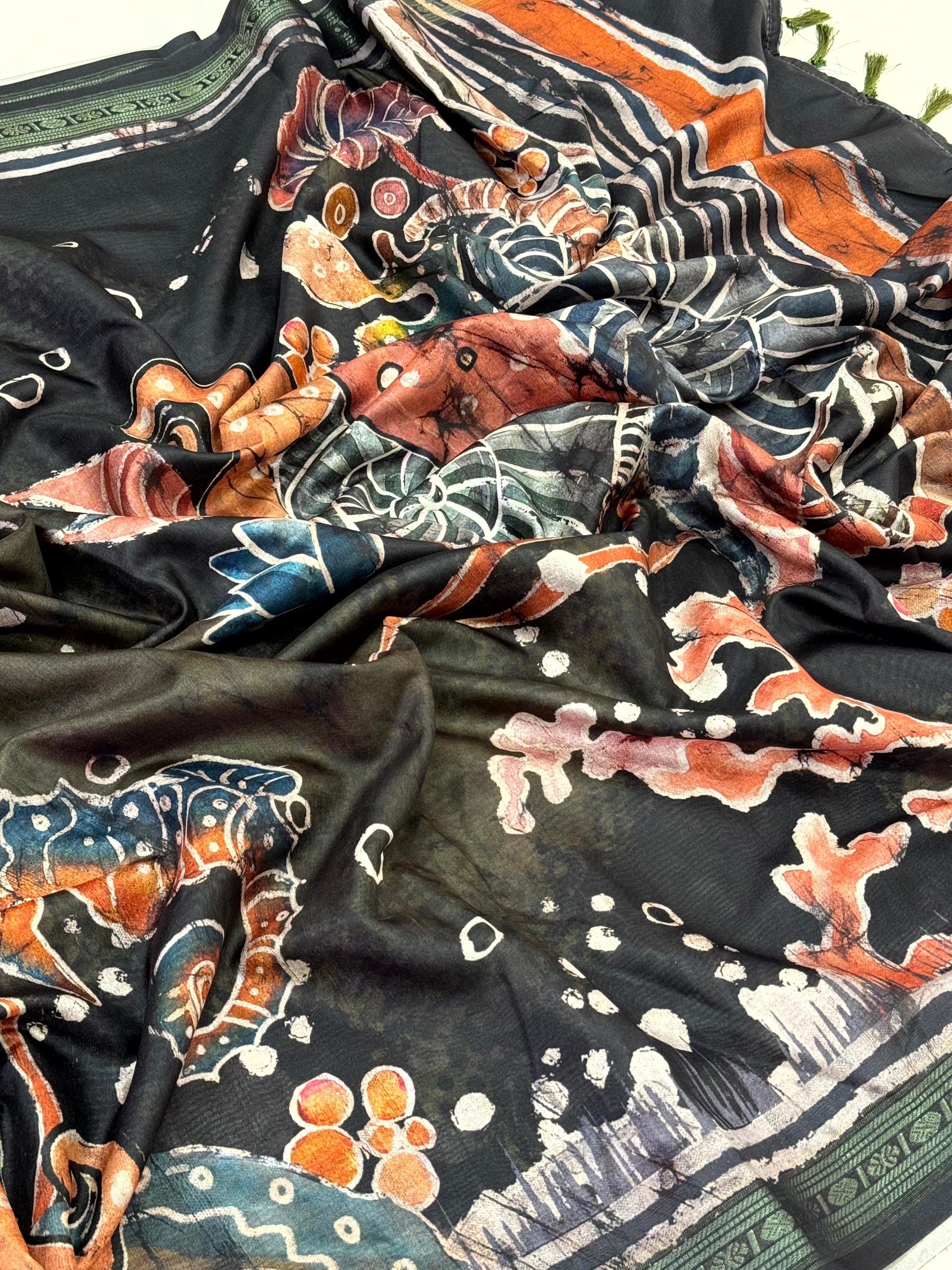 Graceful Gold Zari Digital Silk Saree