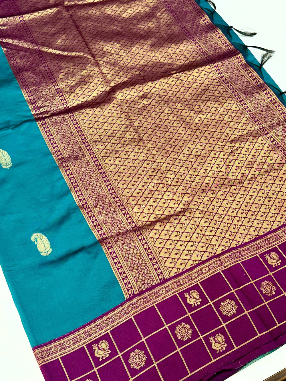 Peacock Aura Banarasi Katan Silk Saree
