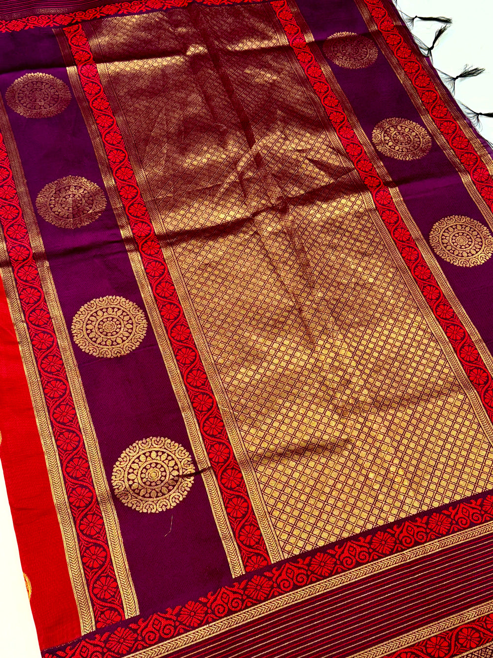 Elephant Zari Banarasi Soft Silk Saree