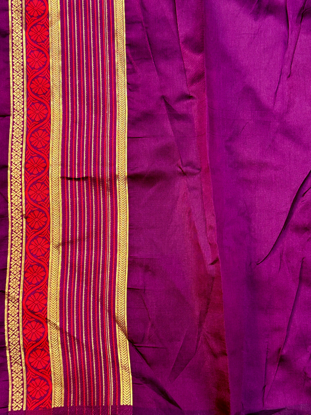 Elephant Zari Banarasi Soft Silk Saree