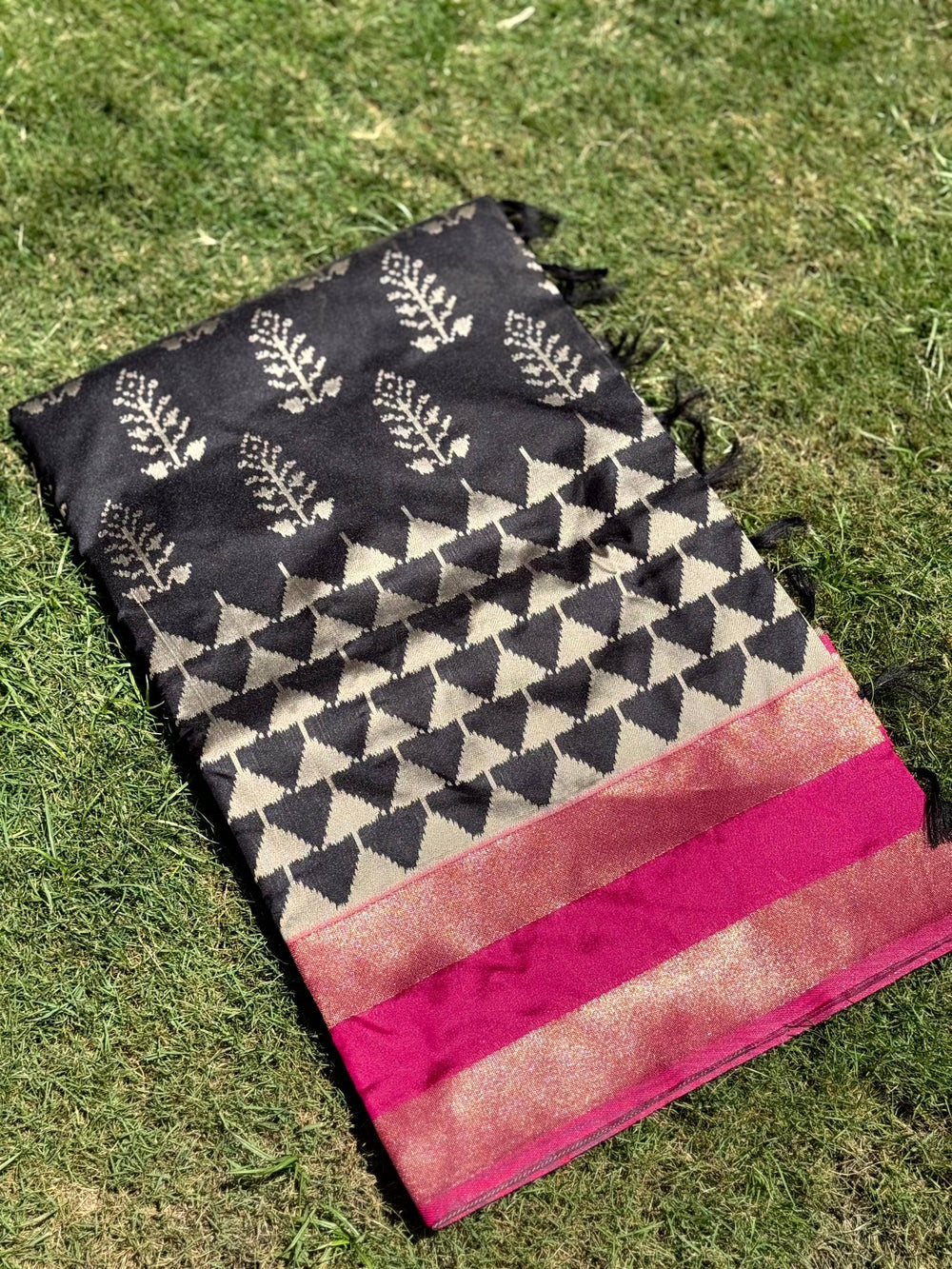 Radiant Black Soft Silk Ikkat Saree