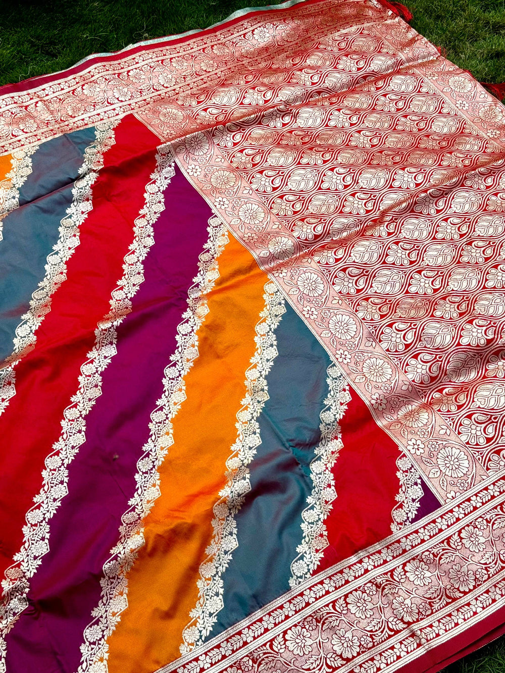 Radiant Banarasi Katan Silk Zari Weaving Saree