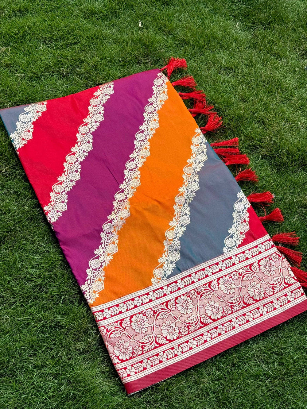Radiant Banarasi Katan Silk Zari Weaving Saree
