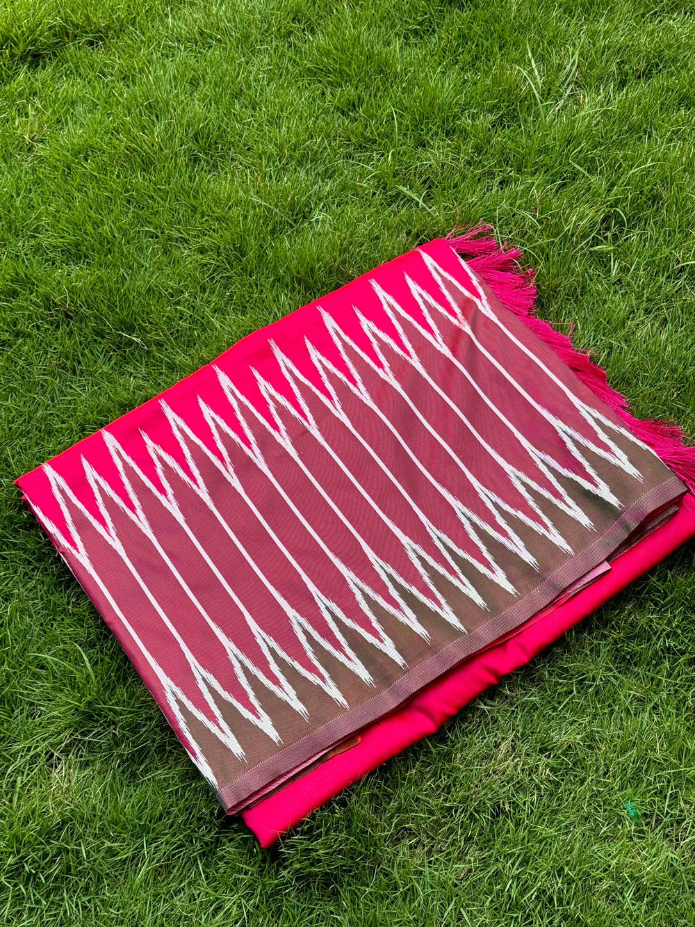 Pink Soft Silk Ikkat Zari Weaving Saree