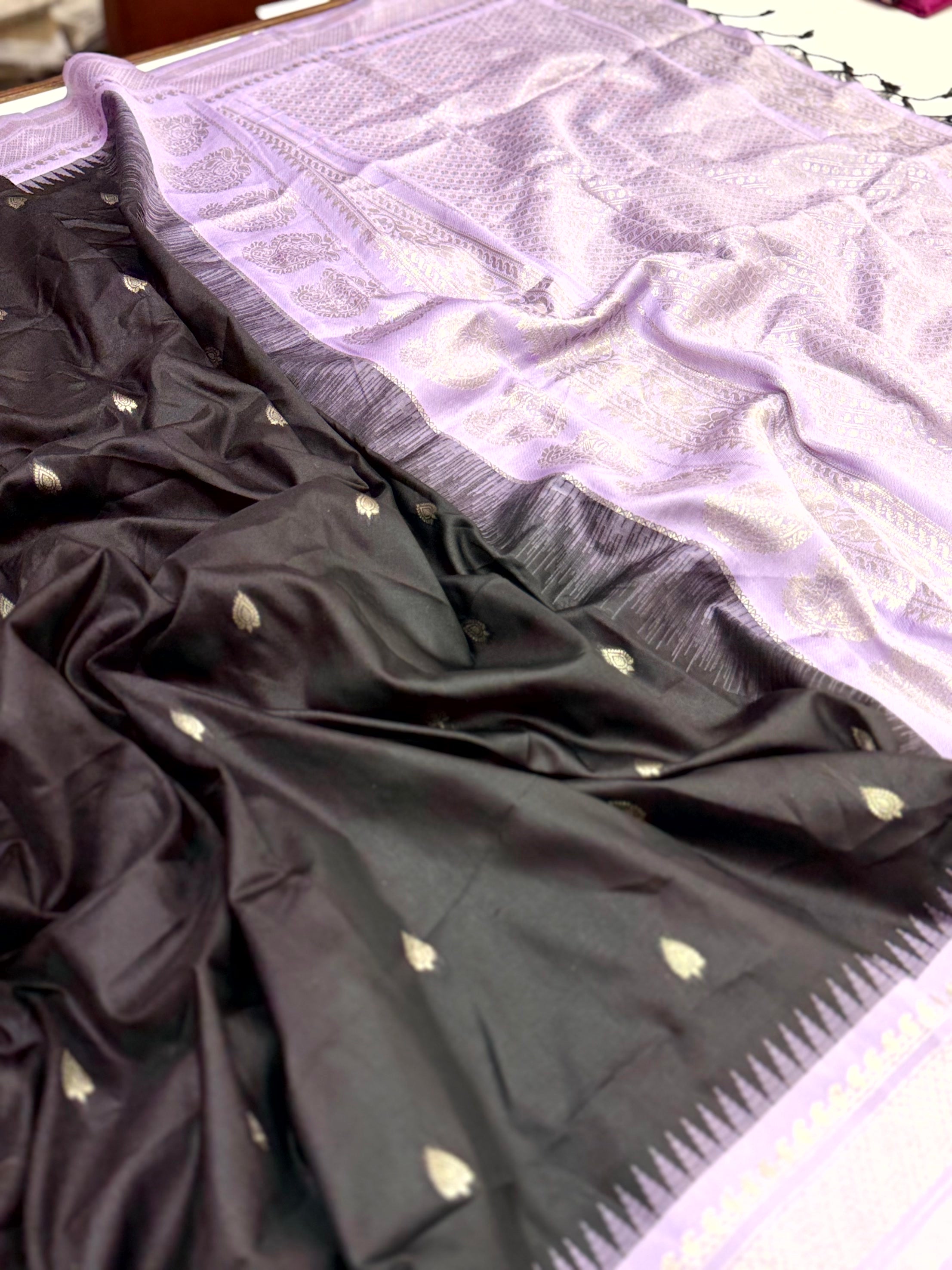 Black Soft Silk Gadwal Border Saree