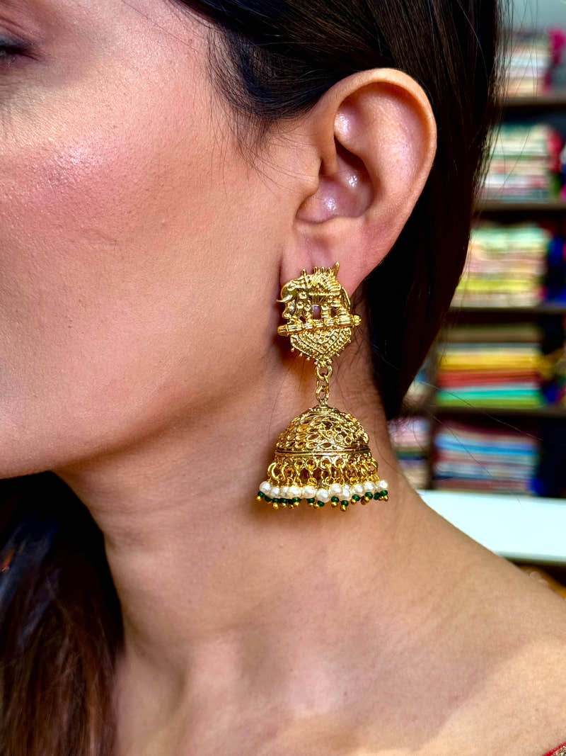 Classic Elephant Pearl Earrings