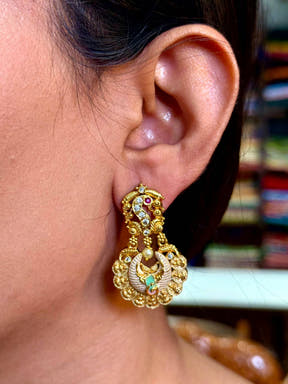 Classic Antique Kundan Earrings